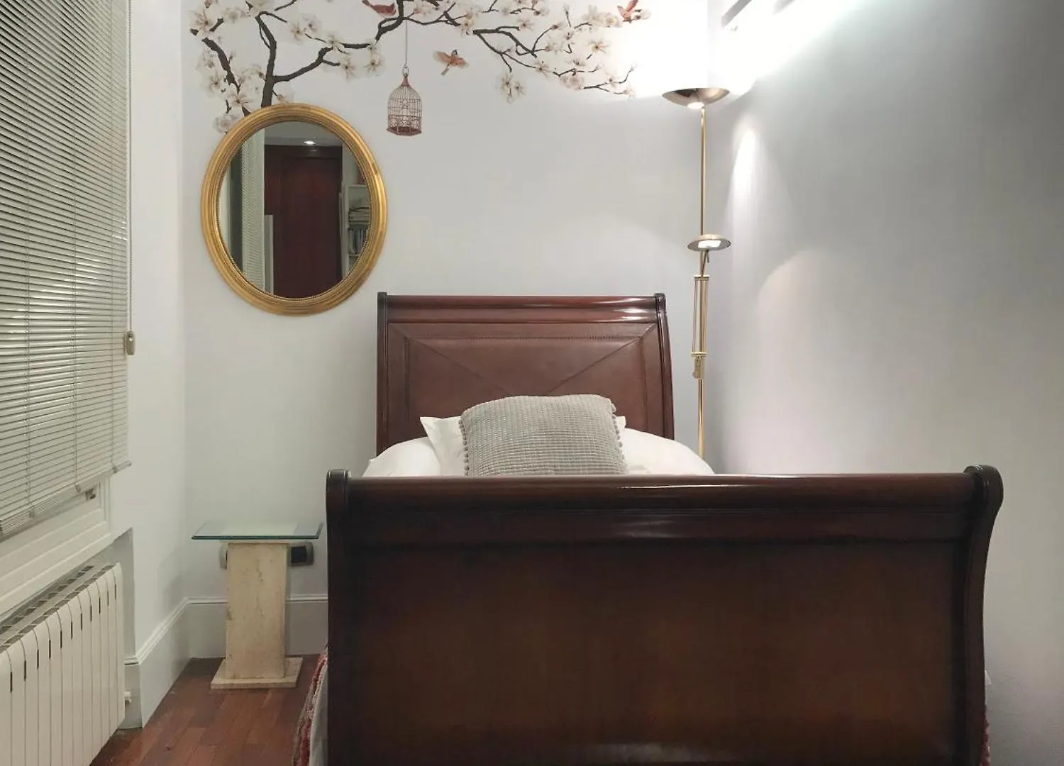 Habitacion Grande Y Confortable Con Bano Privado Junto A Guggenheim Bilbao