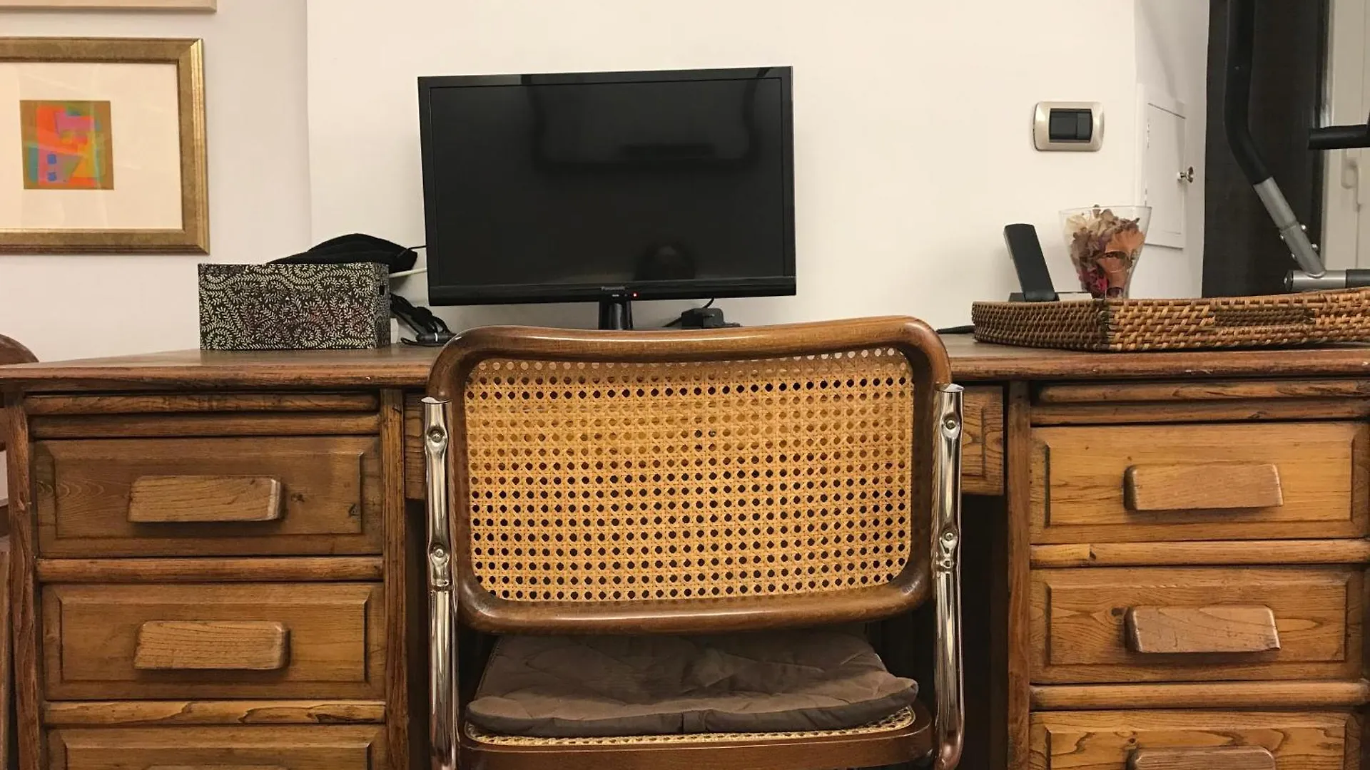 Habitacion Grande Y Confortable Con Bano Privado Junto A Guggenheim Bilbao Spain