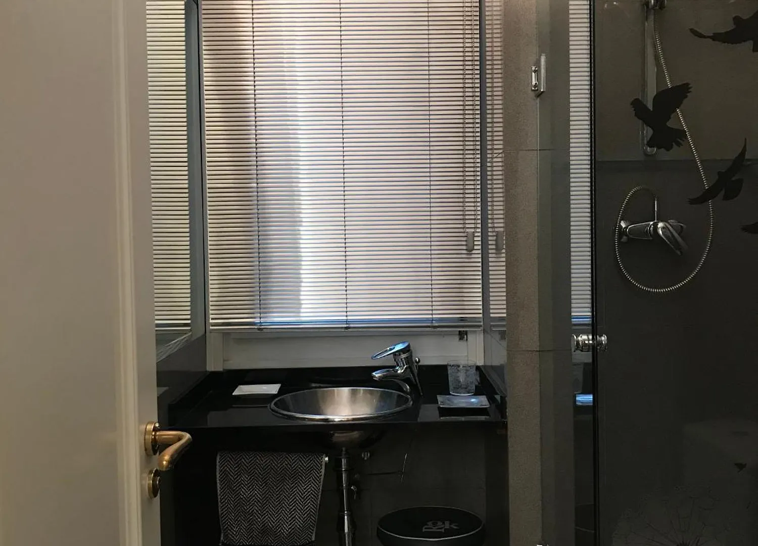 Habitacion Grande Y Confortable Con Bano Privado Junto A Guggenheim Bilbao Spain